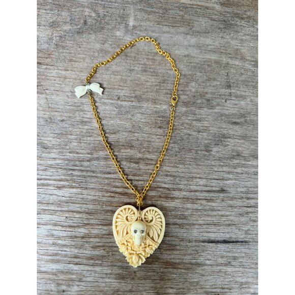 Vintage Tarina Tarantino Skull Necklace Signed - Picture 2 of 7